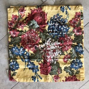 Pottery Barn set 4 linen cloth napkins